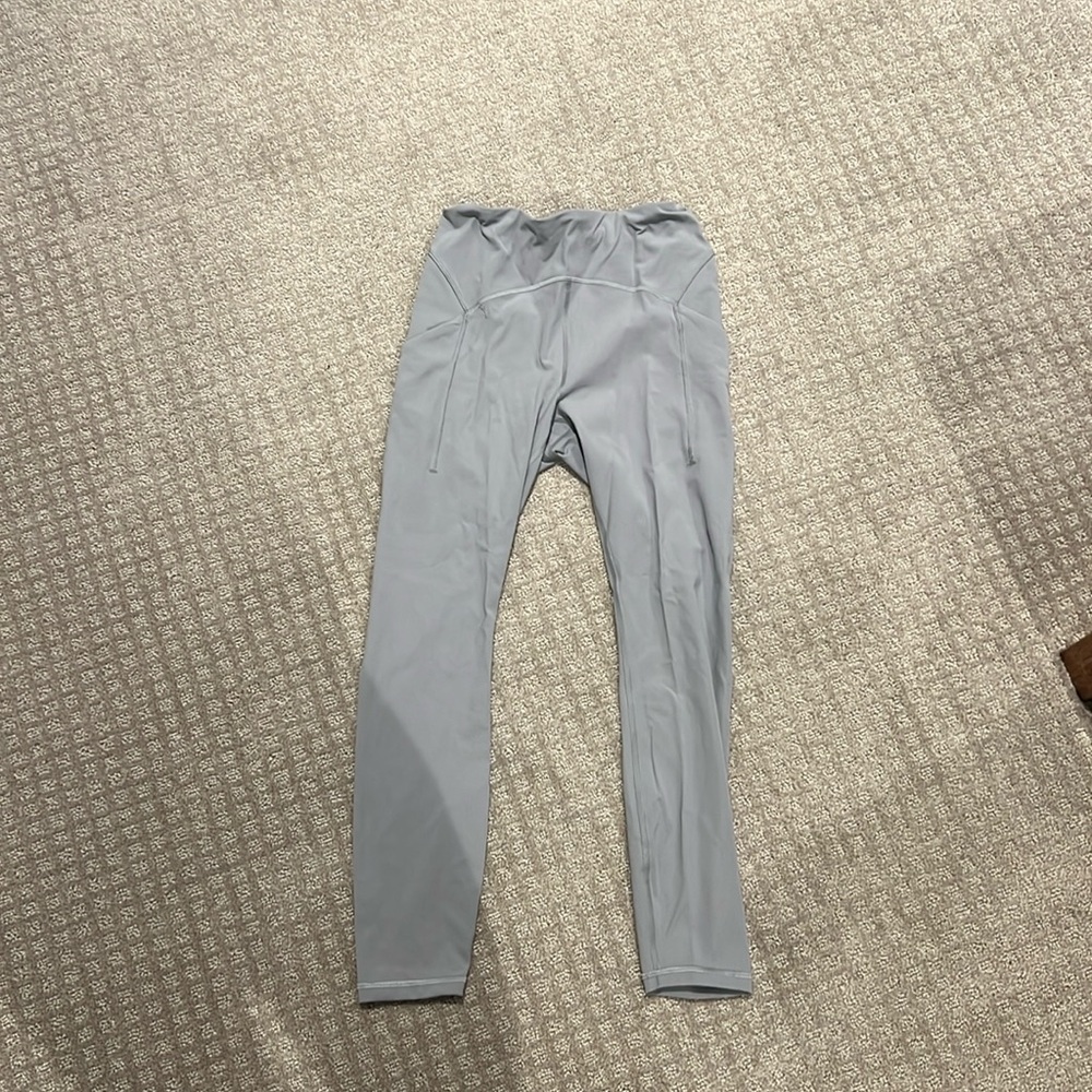 Lulu Fast and Free Space Grey Leggings 28 inch